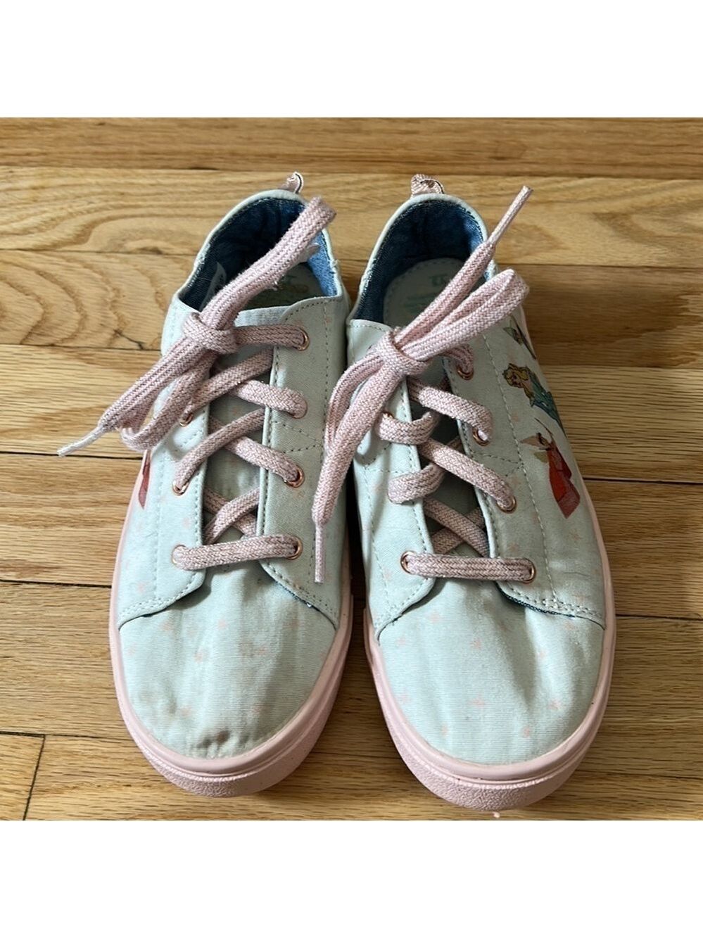 Disney TOMS Princess Aurora Sleeping Beauty Girls Size 3 Sneakers - Picture 3 of 11